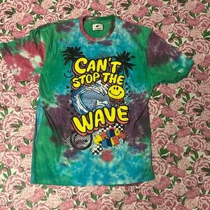 Vibrant Tie-Dye 'Can't Stop the Wave' Men's Tee